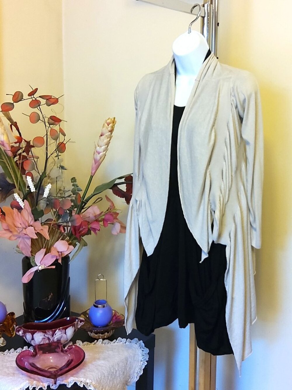NWOT Princess Goes Hollywood Premium Quality Cardigan Sweater Luxury Knitwear 6